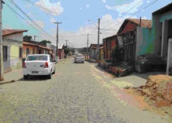 Prefeitura de Piripiri recupera calçamentos e praças da cidade