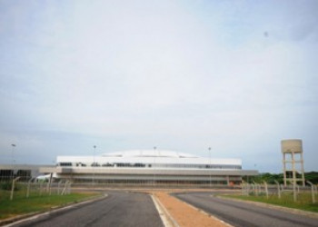 Secretaria dos Transportes  inicia reparos no Aeroporto da Serra da Ca