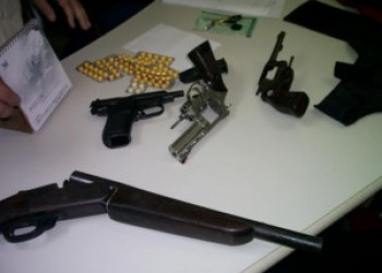 Capturado bandido com várias armas e objetos roubados