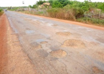 Prefeitura de Altos recupera mais 5 km de estradas