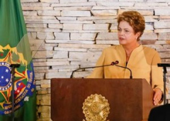 Citações de nomes não implicam Aécio ou Dilma