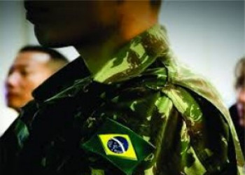Fronteiras: Exército apreende 6 armas e 15kg de maconha em 10 meses