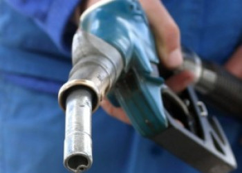 Preço dos combustíveis impulsiona inflação no mês de outubro