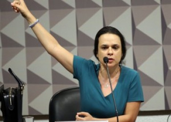 Autora do Impeachment confessa ter recebido 45 mil do PSDB