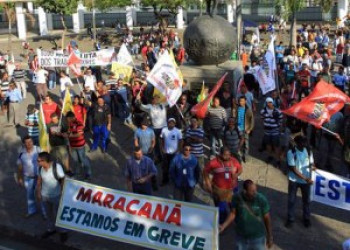 Atrasadas, obras do Maracanã param com greve de operários