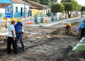 Governo do Estado apresenta proposta de saneamento a prefeitos