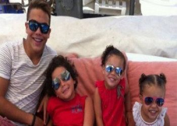 Ex-jogador Ronaldo publica foto dos quatro filhos