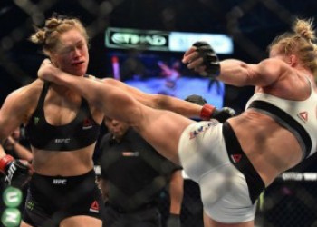 UFC: Ronda Rousey diz que chorou por dois anos após derrotas