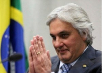 Senador do PSDB será relator do processo contra Delcídio do Amaral