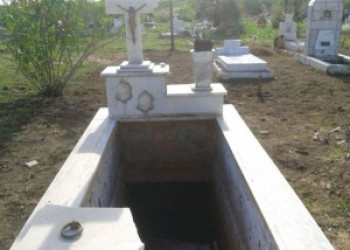 Vândalos destróem túmulos em cemitério da região de Campo Maior