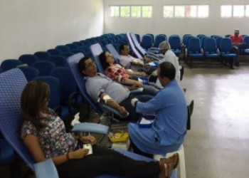 Hemopi e Uespi somam forças em campanha de doação de sangue