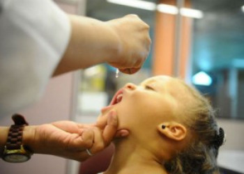 Mais de mil crianças devem ser vacinadas contra a Poliomielite
