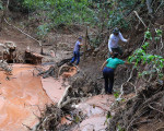 Técnicos da SEMAR visitam área de extravasamento de água em São Gonçalo do Gurgueia