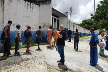 Lindolfo Monteiro começa a receber população em situação de rua