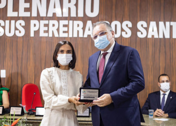 Deputado federal eleito Florentino Neto recebe Título de Cidadania de Monsenhor Gil