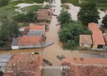 Rio Parnaíba transborda  e famílias ficam desabrigadas em Uruçuí
