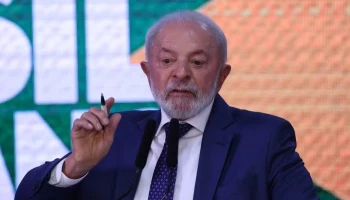 Lula autoriza nomeação de quase 2 mil aprovados em concursos públicos