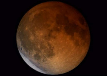 Eclipse total da Lua ocorre neste domingo