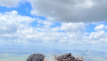 No Dia das Mães, relatos destacam invisibilidade e força das mães atípicas