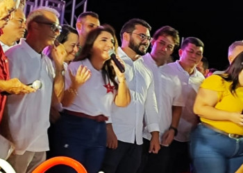 Lançamento da pré-candidatura de Maninha reúne multidão em Luís Correia