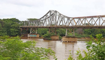 Ponte Metálica entre Teresina e Timon reabre após segunda interdição