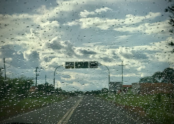 Previsão para esta segunda-feira é de chuvas intensas em todo Piauí