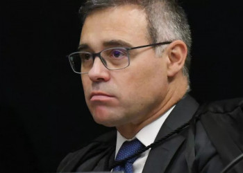 André Mendonça lança instituto com ex-ministro Victor Godoy