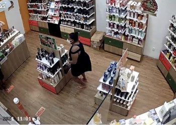 Mulher furta perfumes e esconde nas partes íntimas em loja no Dirceu; veja o vídeo
