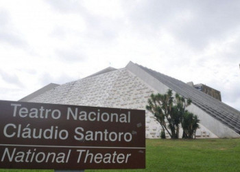 Arnaldo Rodrigues da Banda Levada da Sedução esteve  no Teatro Nacional Cláudio Santoro