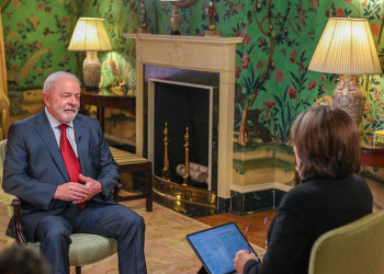 Lula diz que trabalhará pela paz no conflito entre Rússia e Ucrânia