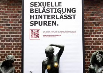 Estátuas femininas expõem assédio sexual na Alemanha