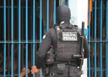 Policial penal é preso suspeito de torturar e estuprar detentas em Picos