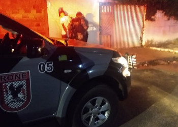Presos suspeitos de realizar arrastão em residência no bairro Morada do Sol