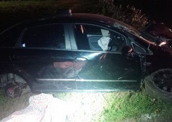 Motorista bate em placa de sinalização e morre na BR-230 em Floriano