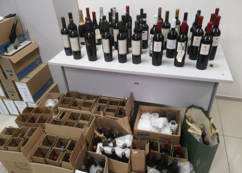 Operação da Polícia Civil apreende 500 garrafas de bebidas no Piauí