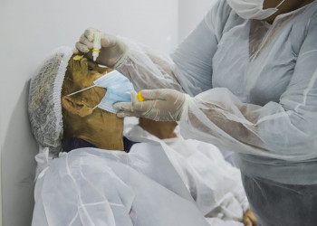 Mutirão de catarata atende pacientes de 40 municípios