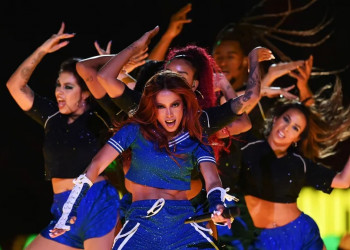 Anitta leva o funk carioca para a abertura da final da Liga dos Campeões