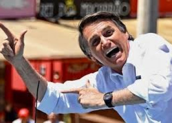 Jair Bolsonaro pediu alterações em minuta que planejava golpe de Estado