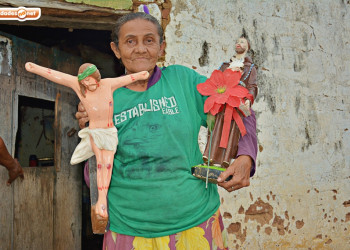 Capela desaba e imagens de Santos continuam intactas no Piauí