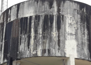 Ministério Público pede a demolição de caixa de água abandonada