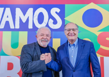 Lula lança novo plano de incentivo à indústria nacional