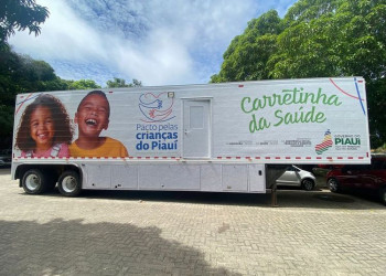 Carretinha da Saúde entrega óculos para 213 crianças no Sul do Piauí