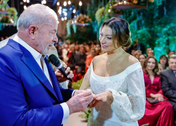 Lula e Janja se casam em cerimônia fechada em São Paulo