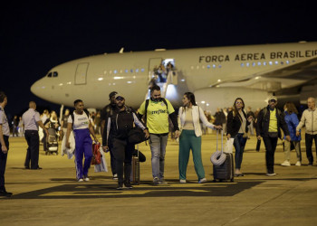 Oriente Médio: 150 brasileiros aguardam ser repatriados