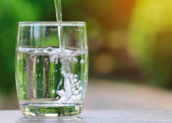 Governador sanciona lei que obriga shoppings a fornecerem água gratuitamente