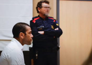Caso Daniel Alves: ex-atleta enfrenta julgamento por abuso sexual