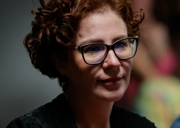 Justiça italiana autoriza extradição de Carla Zambelli