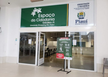 Curto-circuito causa interrupção dos serviços do Detran no Shopping Rio Poty; vídeo