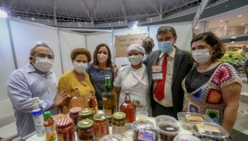 Wellington Dias e Regina Sousa prestigiam abertura da Expo Caju 2021