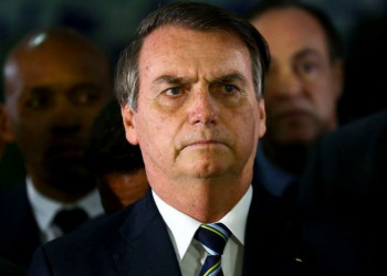 Bolsonaro repete ameaças golpistas e cita novamente Alexandre de Moraes